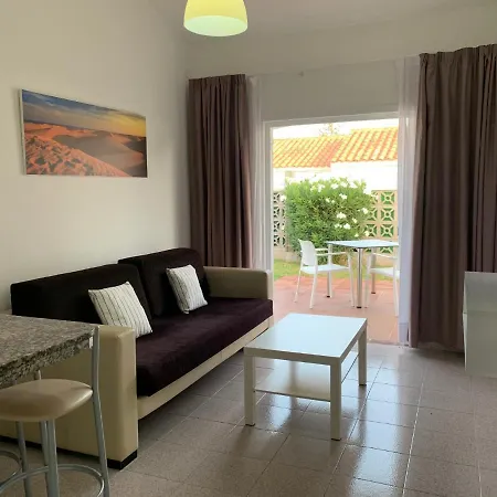 Arcos Suites *